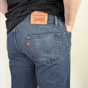 Black Levi’s 504 Men’s Straight Fit Jeans. Size: W34 L34